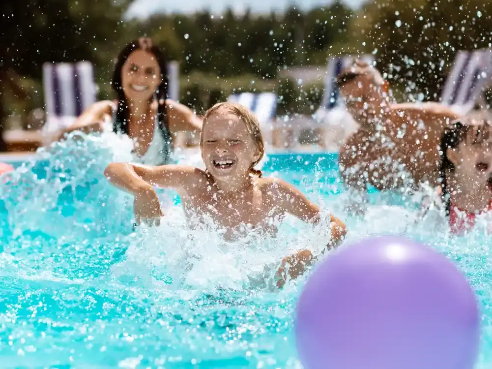 FAMILY-FRIENDLY POOL FEATURES: safety and fun for all ages