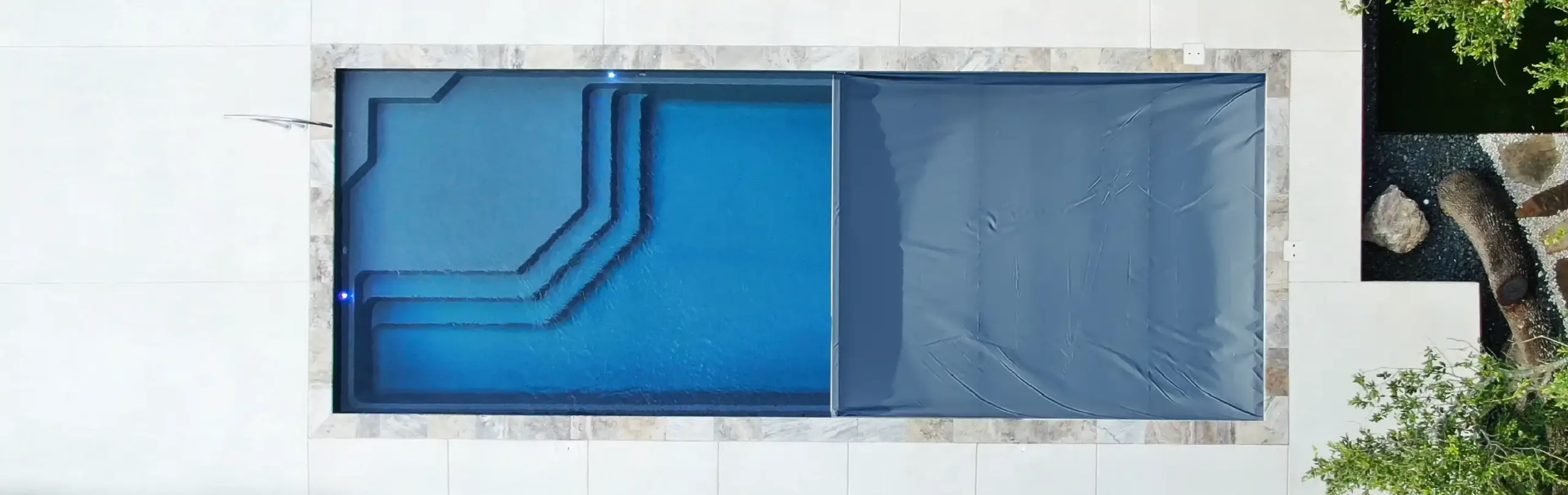 Automatic Pool Covers from Aviva Pools
