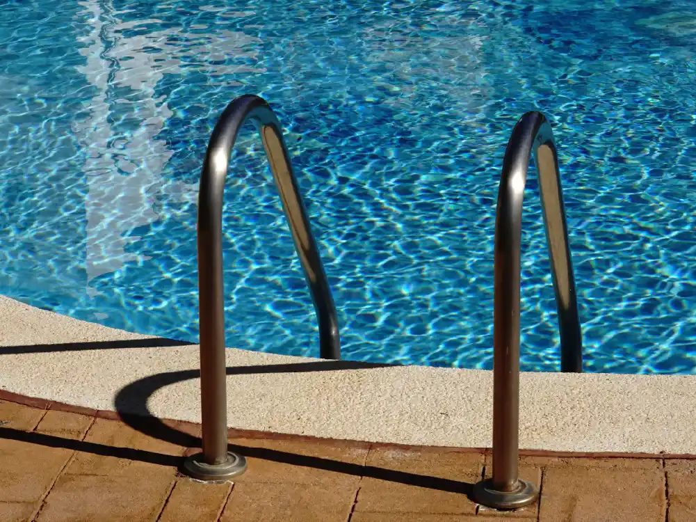 Essential Accessible Swimming Pool Features That Make a Difference