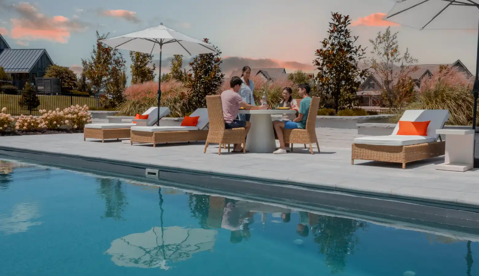 5 Ways to Transform Your Backyard into the Ultimate Fall pool area