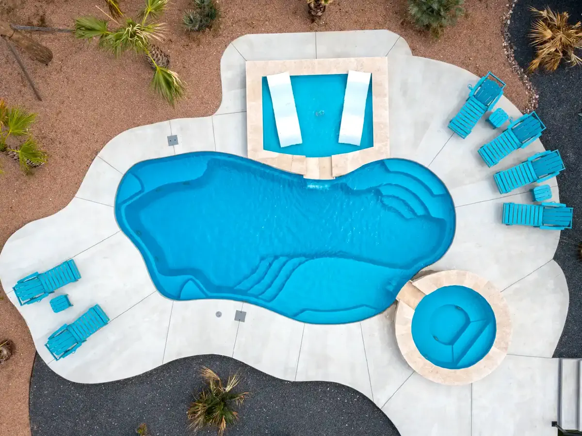 How Does Pool Color Affect the Look of Your Pool?