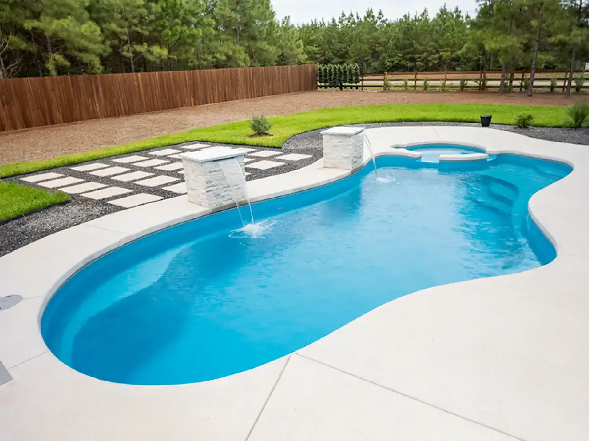 The Serene: Graceful Curves and Easy Conversation